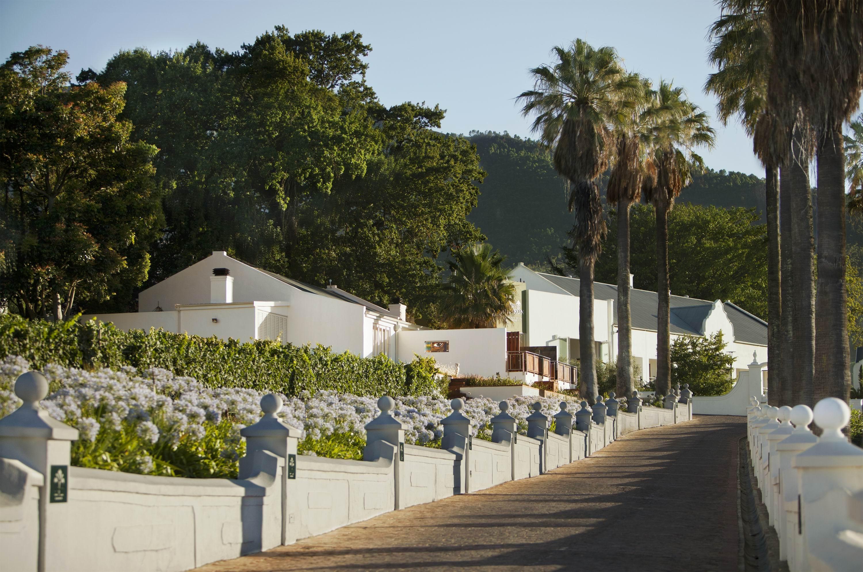 Отель Val Du Charron Wine & Leisure Estate Веллингтон Экстерьер фото