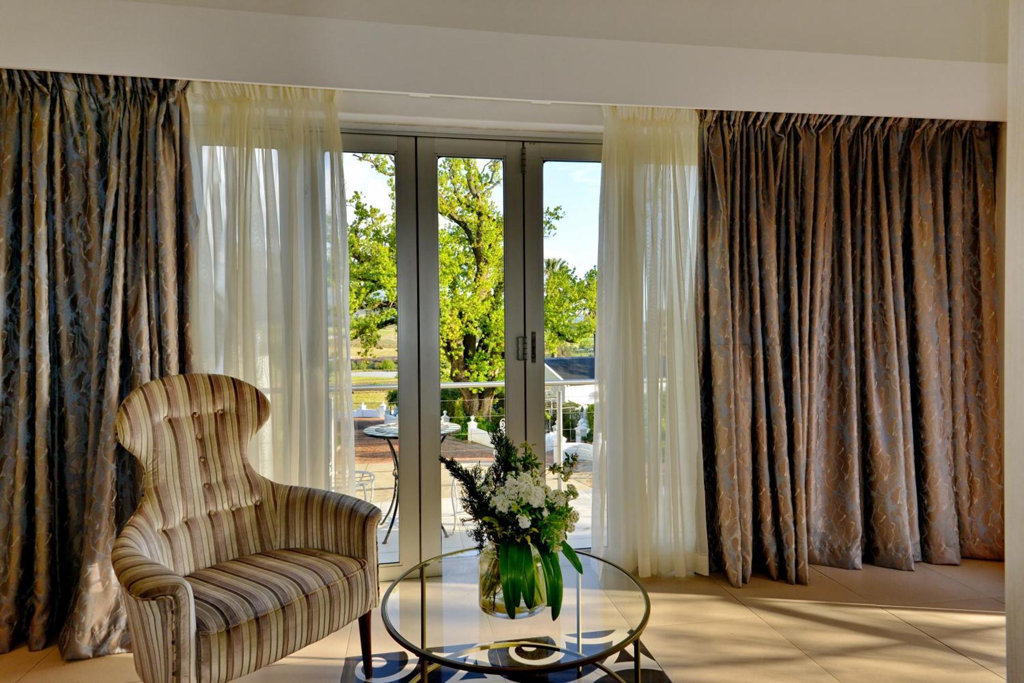 Отель Val Du Charron Wine & Leisure Estate Веллингтон Экстерьер фото
